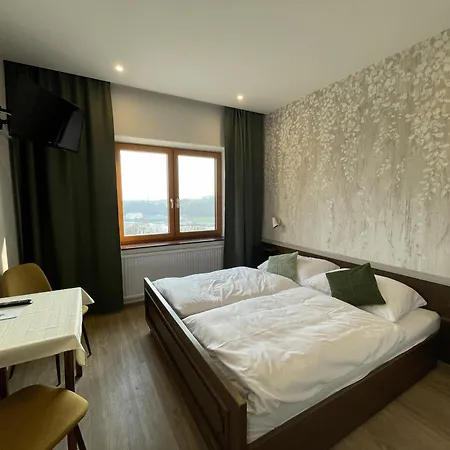 Guest house Naglhof 3*